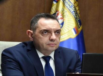 Σέρβος Υπουργός Εσωτερικών: «Αυτοί που μας βομβάρδισαν δεν μπορούν να ζητούν να ενταχθούμε στις κυρώσεις κατά της Ρωσίας»