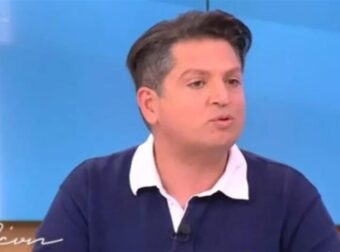 Γιάννης Πουλόπουλος: «Αφήνω την Καινούργιου και πάω Μύκονο στον άνθρωπό μου που είμαστε 12 χρόνια μαζί»