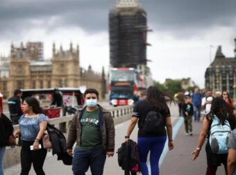 Τέλος τα πιστοποιητικά εμβολιασμού και οι μάσκες στη Βρετανία