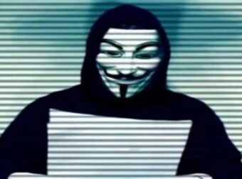 Πόλεμος στην Ουκρανία: Οι Anonymous κήρυξαν «κυβερνοπόλεμο» στη Ρωσία