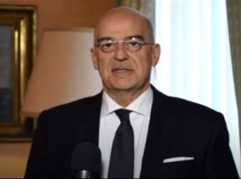 Διάβημα Δένδια στον Ρώσο πρέσβη: « Ζητάμε άμεσο τερματισμό των εχθροπραξιών στην Ουκρανία»