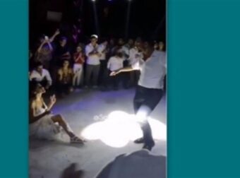 Ασήκωτο: Το βαρύ ζεϊμπέκικο στον γάμο του Τανιμανίδη που σαρώνει στο διαδίκτυο μέχρι και σήμερα