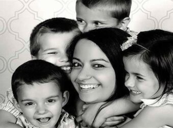 «Έχω 4 παιδιά με 4 διαφορετικούς άνδρες – Μη με κρίνετε χωρίς να ξέρετε»