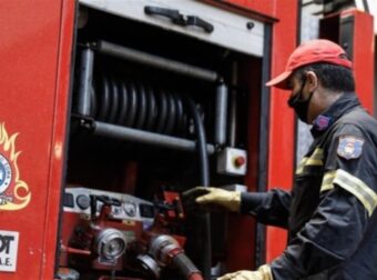 Θεσσαλονίκη: Δύο διασωληνωμένοι από τη φωτιά στο Βιοτεχνικό Επιμελητήριο