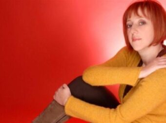 Κατερίνα Κλήμη: «Δεν αντέχω την υποκριτική εκτός σκηνής και οτιδήποτε θεωρώ χυδαίο»