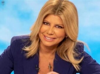 Ζήνα Κουτσελίνη: Ραντεβού με δύο κανάλια έκπληξη. Ποιοι τη διεκδικούν, τι κάνει το Star [video]