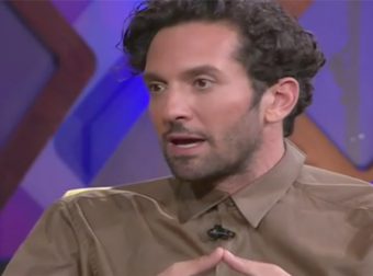 Δημήτρης Μοθωναίος: «Υπήρχαν περίοδοι πιο σκοτεινές, ήμουν δύσκολος και άστατος σύντροφος»