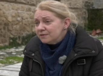 Υπόθεση Άλεξ: «Πέταξαν το παιδί μου σαν σκυλί» φωνάζει η Νατέλα