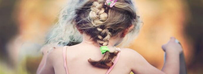 «Συγγνώμη, έχασε τη μαμά και την αδελφούλα της σε τροχαίο κι απλά ήθελε να καθίσει μαζί σας»