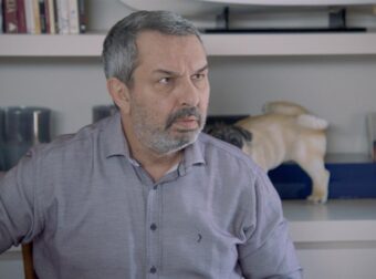 Χρήστος Χατζηπαναγιώτης: Το συγκινητικό αντίο στους «Συμπέθερους απ’ τα Τίρανα»