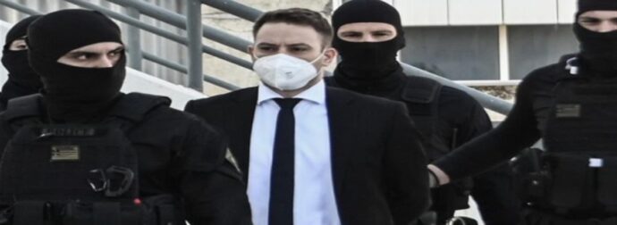 Προκλητική και ειρωνική απάντηση Μπάμπη Αναγνωστόπουλου στον πατέρα της Καρολάιν: «Σεβαστές οι απόψεις του…» (video)