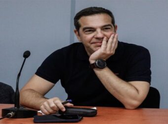 Αλέξης Τσίπρας: Εγώ καθόμουν στο Μαξίμου μέχρι αργά τη νύχτα για να βγάλουμε τη χώρα από τα μνημόνια