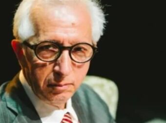 Κωνσταντίνος Τζούμας: Η τελευταία δημόσια εμφάνιση – Μοναχική βόλτα στο Κολωνάκι