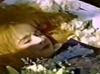 Ανατριχιαστικό: Το τελευταίο πράγμα που έκανε η Αλίκη Βουγιουκλάκη πριν τον θάνατο!