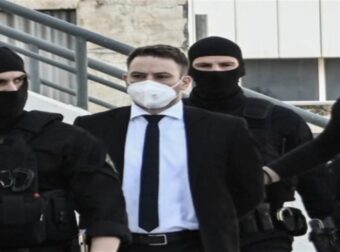 Έγκλημα στα Γλυκά Νερά: Απειλούν τη ζωή του Μπάμπη Αναγνωστόπουλου! (Video)