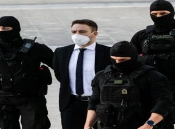 Έγκλημα στα Γλυκά Νερά: «Ο Μπάμπης να υποφέρει… δεν θα δει ποτέ την κόρη τους» – Ξέσπασε ο πατέρας της Καρολάιν