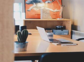 Αγίου Πνεύματος 2022: Ποιοι θα δουλέψουν την αργία και ποιοι όχι – Τι δικαιούνται όσοι εργαστούν