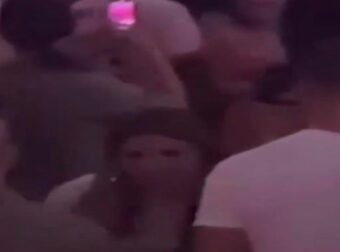 MAD VMA – Η Έλενα Παπαρίζου αποχωρεί έξαλλη μετά τον τραυματισμό της (Βίντεο)