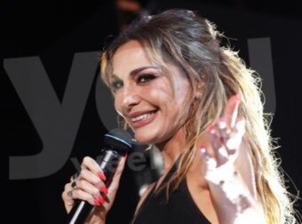 Η αλλιώτικη εικόνα της Δέσποινας Βανδή το 2004 – Τότε που το μαλλί της ήταν κατάξανθο