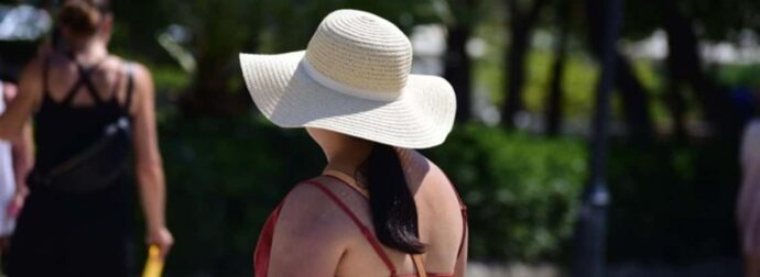 Καιρός (25/7): Μαίνεται ο καύσωνας – Πού θα σημειωθούν 40αρια
