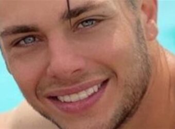 Αλέξανδρος Κοψιάλης: Πώς ξεπουλήθηκε με πρόταση γάμου δημόσια στη Σοφία Φυρού [video]