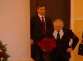 Πούτιν: Με σφαίρα στο κεφάλι o συνταγματάρχης που κουβαλούσε τη βαλίτσα με πυρηνικούς κωδικούς [vid]