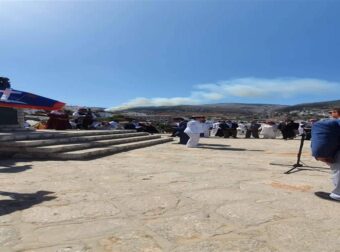 Φωτογραφίες ντοκουμέντο ΤΩΡΑ – Φωτιά στην Ύδρα. Ακυρώθηκε η τελετή “Μιαούλια”