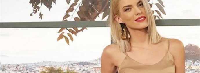 Μαντώ Γαστεράτου – Βιντεοσκοπεί τον γιο της να παίζει με τη νεογέννητη αδερφή του