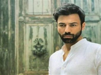 «Είσαι ακόμα εδώ» – Σπαρακτική ανάρτηση του Ανδρέα Γεωργίου