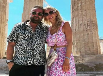 Γρηγόρης Γκουντάρας: Οικογενειακώς στην Ακρόπολη με τη Ναταλί Κάκκαβα και τα παιδιά