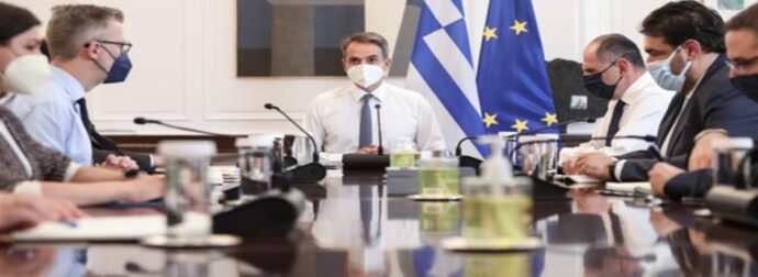 Ανασχηματισμός στο μυαλό του πρωθυπουργού: Ποιοι τα μαζεύουν και φεύγουν