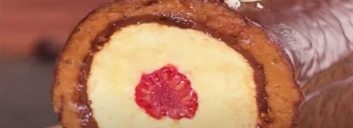 Σοκολατένιο μπισκοτογλυκό με γέμιση μπανάνας έτοιμο σε 5′