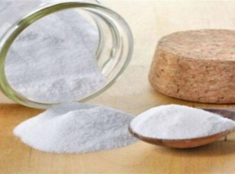 Πήρε 1 κουταλάκι μαγειρική σόδα και το έριξε στη σοκολάτα. Μέσα σε 15 λεπτά έγινε το απίστευτο!