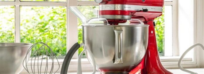 Πώς να καθαρίσετε σε χρόνο ρεκόρ το μίξερ σας: Δεν θα πιστεύετε ότι δεν το κάνετε ήδη