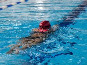 Τραγωδία στη Νάξο: H ιατροδικαστική εξέταση θα δείξει τα αίτια του πνιγμού της 36χρονης μητέρας σε πισίνα – Συνελήφθησαν δύο υπεύθυνοι της επιχείρησης (video)