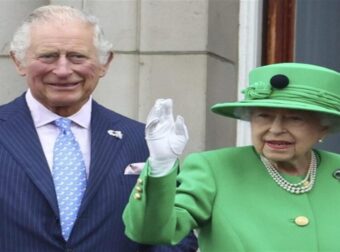 «Όργιο» φημών για την κατάσταση της υγείας της Βασίλισσας Ελισάβετ – Ολοένα και πιο συχνές οι επισκέψεις του Καρόλου