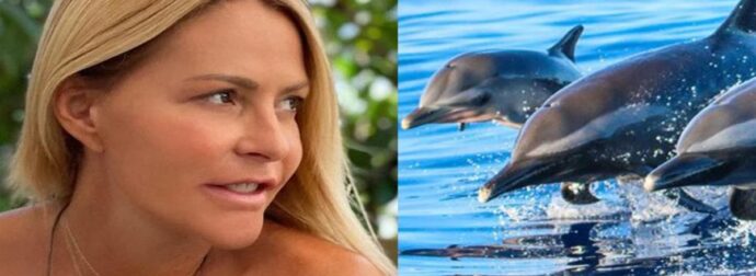 Η Τζένη Μπαλατσίνου «συναντήθηκε» με δελφίνια στο Αιγαίο