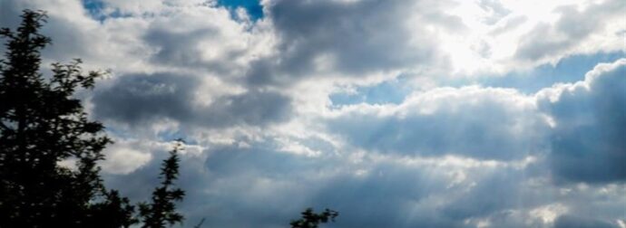 Καιρός 15/11: Αυξημένες νεφώσεις με τοπικές βροχές…. – Που θα σημειωθούν τα φαινόμενα