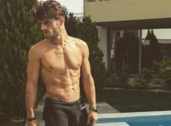 Στέλιος Νιάκαρης: “Για μια γυναίκα και ένα αυτοκίνητο ζούμε οι άντρες”