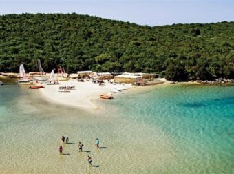 Η.. «Καραϊβική» της Ελλάδας! Το χωριό που θυμίζει εξωτικό παράδεισο!