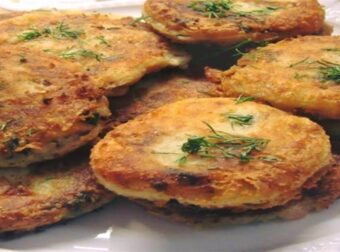 Ροδαλοί και τραγανοί νηστίσιμοι κεφτέδες – Στην θέση του κιμά ένα υλικό “έκπληξη”