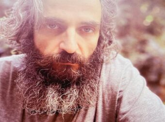 Άρης Σερβετάλης: «Αυτό με άγγιξε στον Άγιο Νεκτάριο- Μου εμφανίσθηκε »