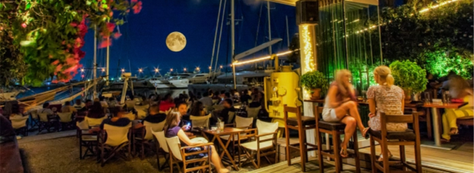 Λουκέτο στο Skipper’s Bar: Γιατί κλείνει το ιστορικό στέκι στη Μαρίνα Αλίμου μετά από 35 χρόνια [φωτο]