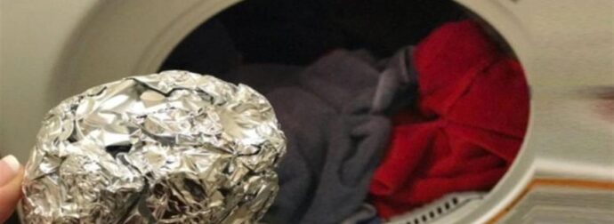 Πήρε αλουμινόχαρτο και το έβαλε στο πλυντήριο: Απίστευτο αποτέλεσμα. Δοκιμάστε το [video]