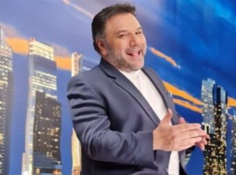 The 2night show: Έχουν πιάσει όλους τους καλλιτεχνικούς χώρους – Οι σημερινοί (16/11) καλεσμένοι του Γρηγόρη Αρναούτογλου