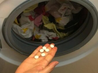 Απίστευτο: Ρίξτε ασπιρίνη στο πλυντήριο. Μόλις δείτε τι θα γίνει θα τρίβετε τα μάτια σας
