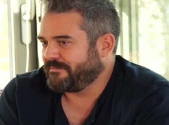 Πυγμάλιων Δαδακαρίδης: «Προσπαθώ να μοιράζομαι τα σκοτάδια μου»