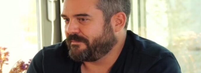 Πυγμάλιων Δαδακαρίδης: «Προσπαθώ να μοιράζομαι τα σκοτάδια μου»