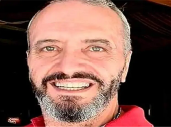 Ηλίας Μίχος: Πώς εξέδιδε τη 12χρονη στο blindchat.gr. Τι έκανε η γυναίκα του, εκκλησιαστικός επίτροπος