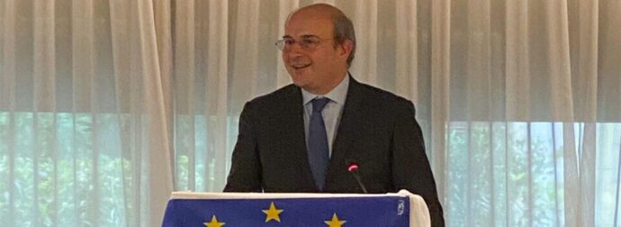 Χατζηδάκης: «Αυξήθηκε 7,2% το κατά κεφαλήν εισόδημα το πρώτο 6μηνο»